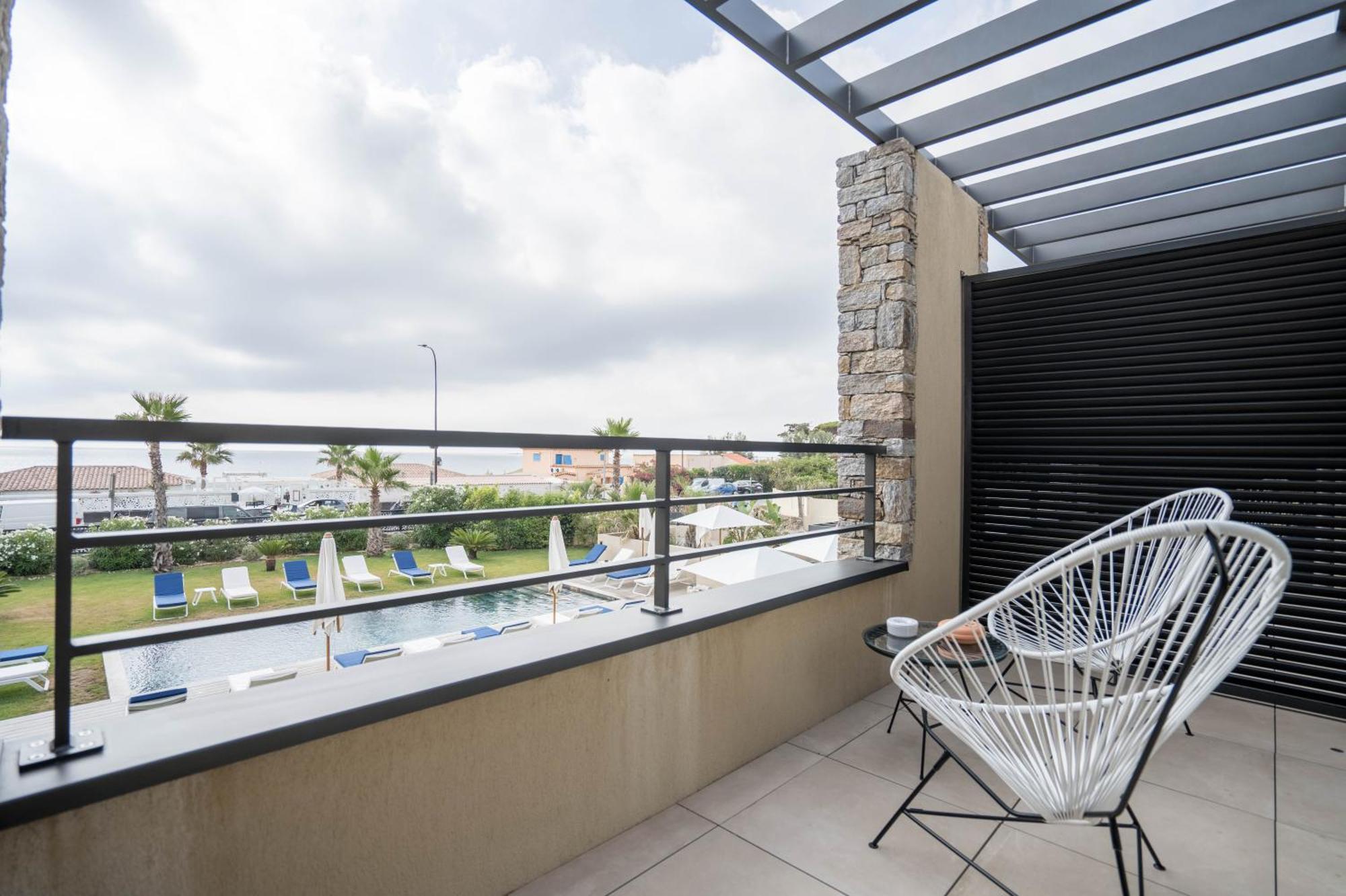 Eden Hotel Сен Максим Екстериор снимка
